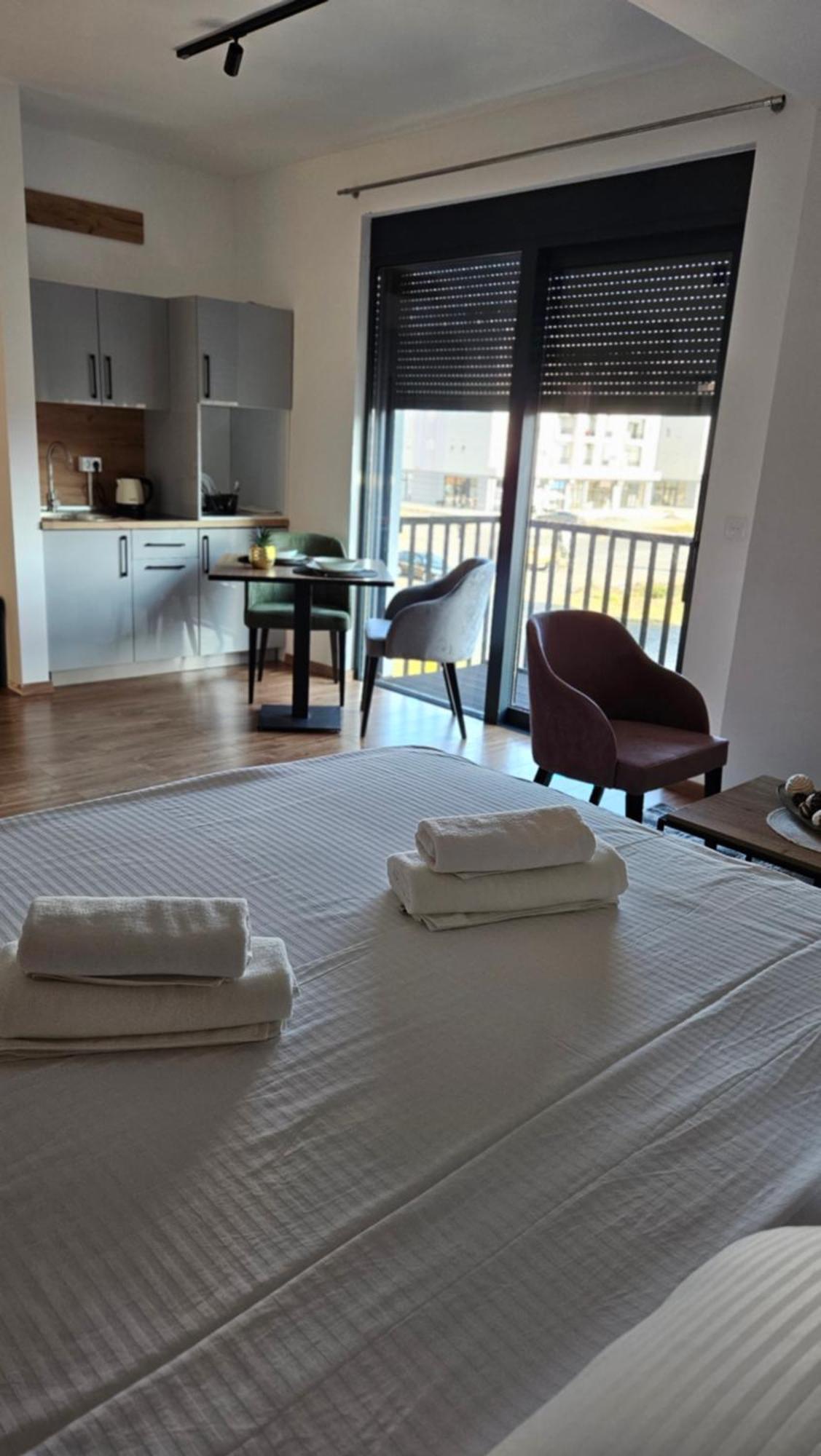 Podgorica Apartments Planet Екстериор снимка
